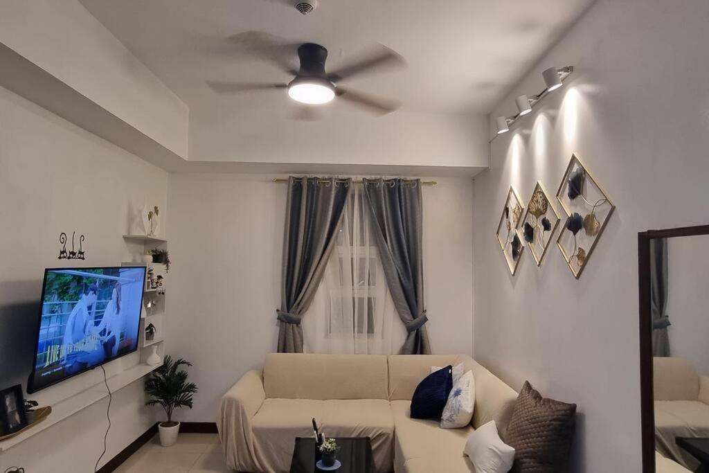 Ms Familyroom-300mbps-netflix-naiat3-resortword-savoy Apartment