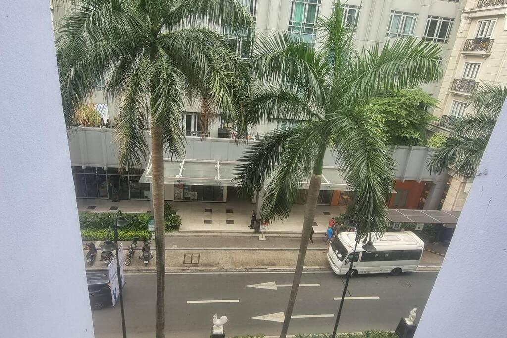Apartment Ms Familyroom-300mbps-netflix-naiat3-resortword-savoy