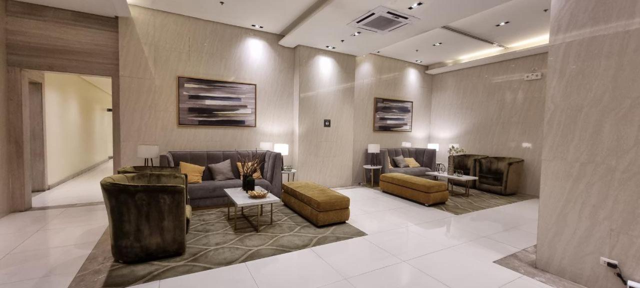 Apartment Ms Familyroom-300mbps-netflix-naiat3-resortword-savoy Manila