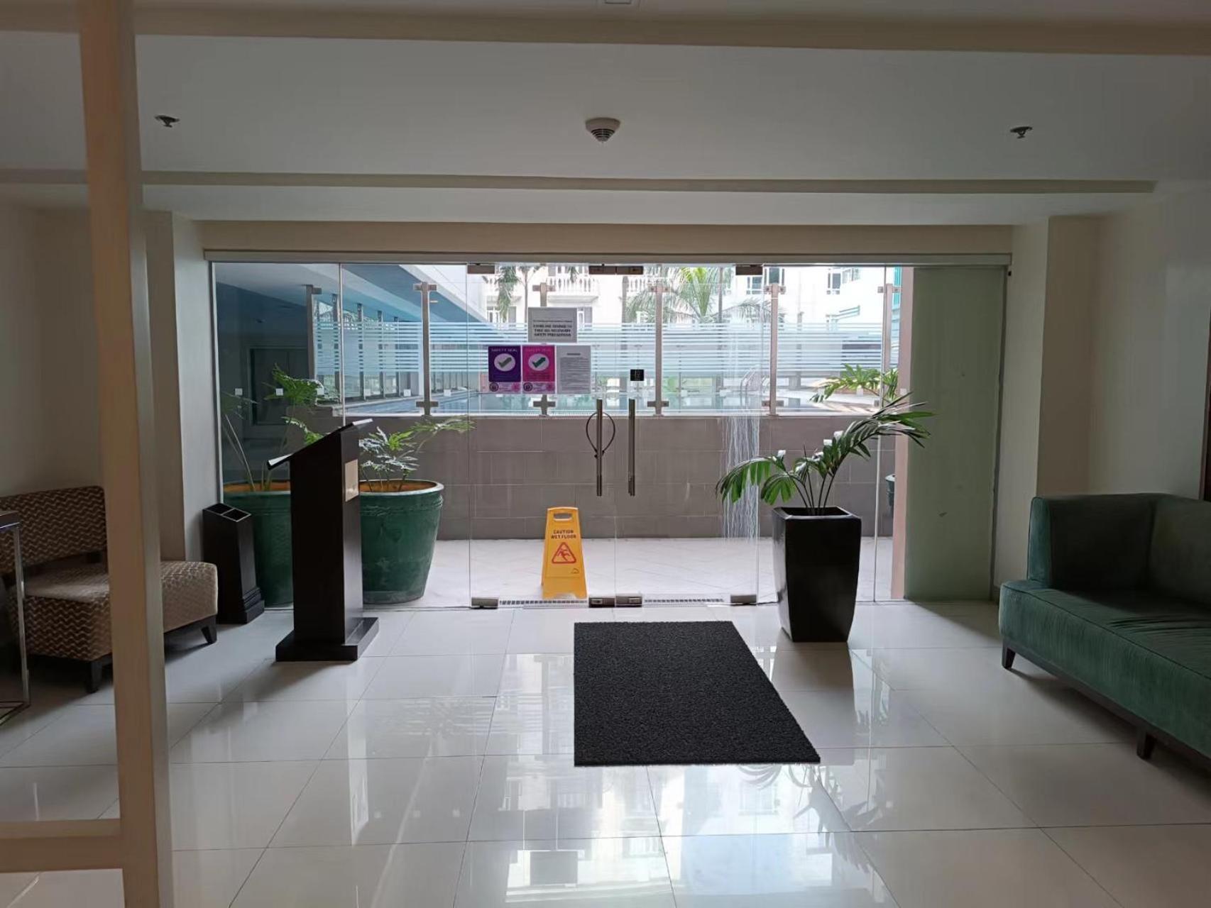 Ms Familyroom-300mbps-netflix-naiat3-resortword-savoy Apartment *